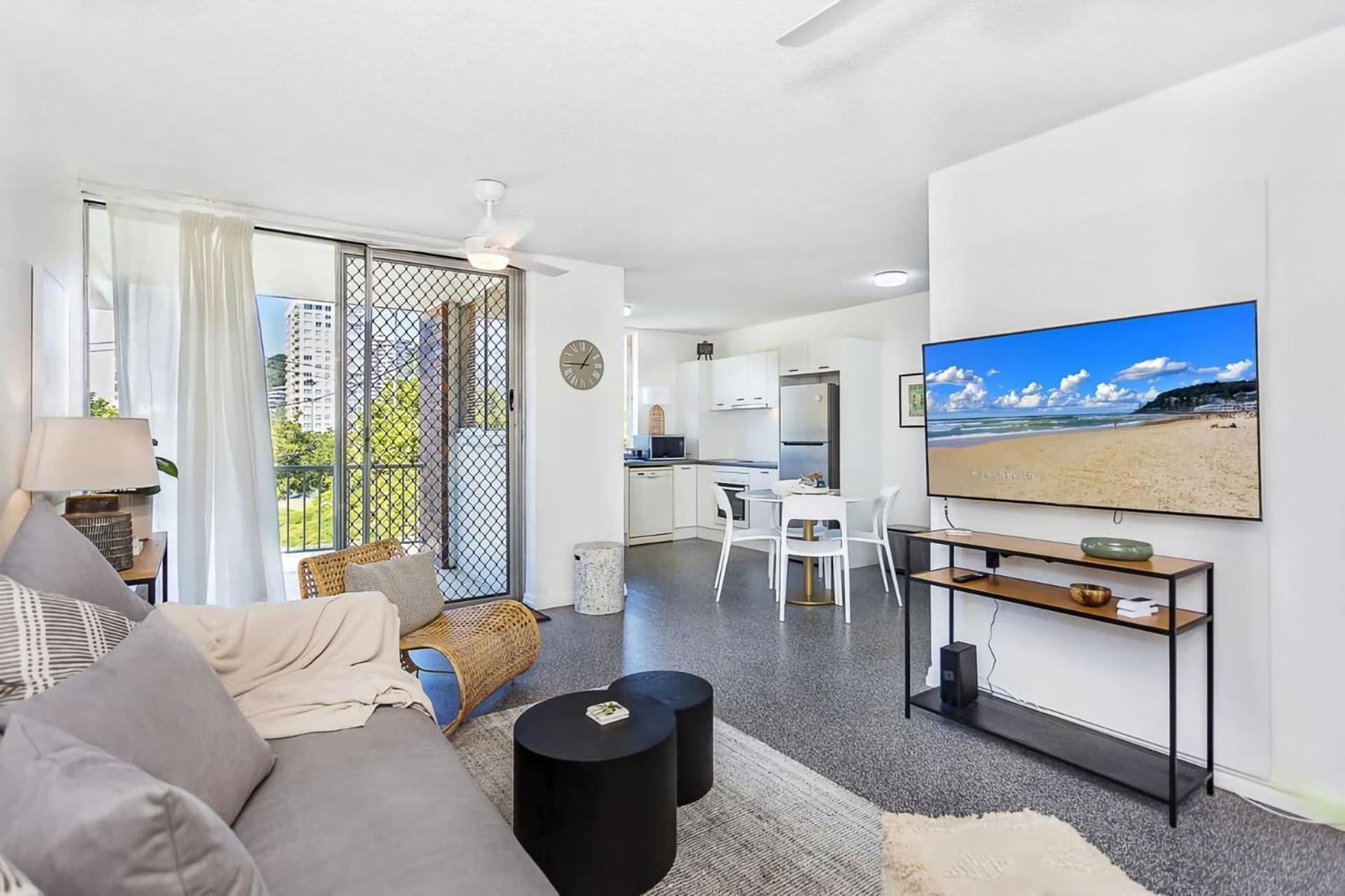 Apartamento Beachside Bliss Your Ideal Coastal Hideaway Gold Coast Exterior foto